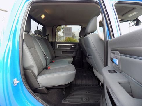 Used 2018 RAM 2500 Big Horn w/ Harvest Edition image 31