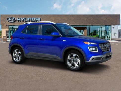 New 2025 Hyundai Venue Limited image 10
