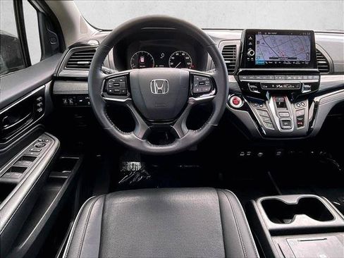 Used 2025 Honda Odyssey Elite image 7