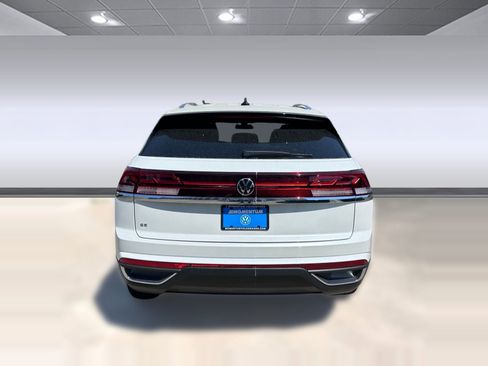 New 2026 Volkswagen Atlas Cross Sport SE image 10