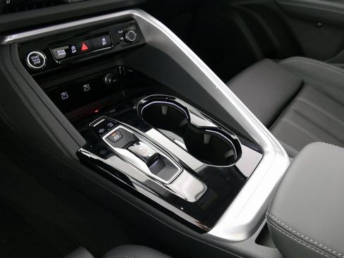 New 2025 Audi Q5 Premium Plus image 22