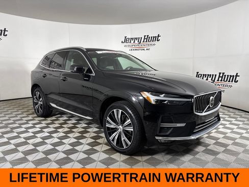 Used 2023 Volvo XC60 B5 Plus AWD/4WD image 4
