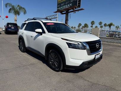 Certified 2024 Nissan Pathfinder SV w/ SV Premium Package