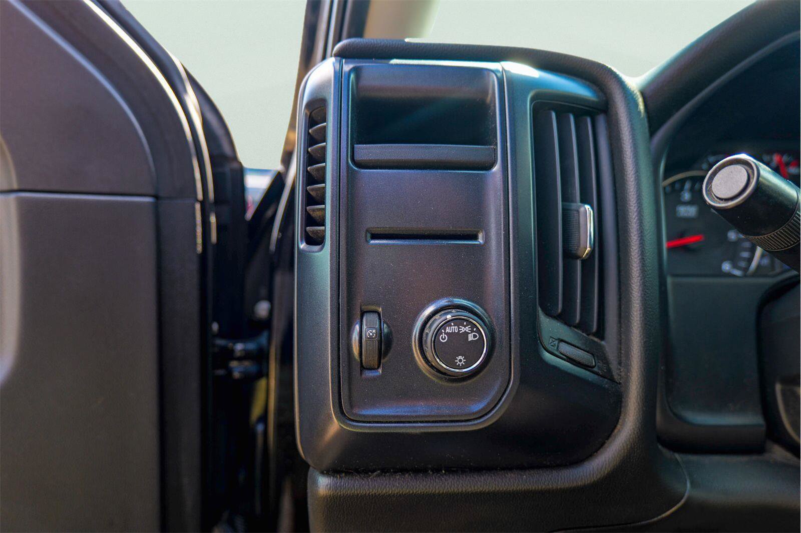 Used 2014 Chevrolet Silverado 1500 W/T w/ Trailering Package AWD/4WD image 23