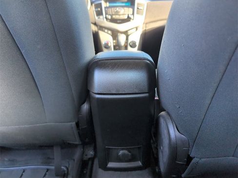 Used 2012 Chevrolet Cruze LT image 25