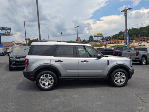 Used 2021 Ford Bronco Sport AWD/4WD image 4