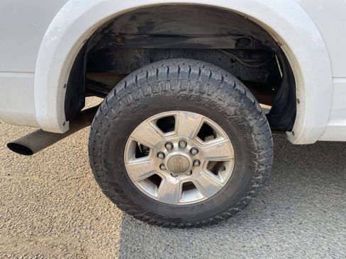 Used 2016 RAM 3500 Laramie Longhorn AWD/4WD image 9