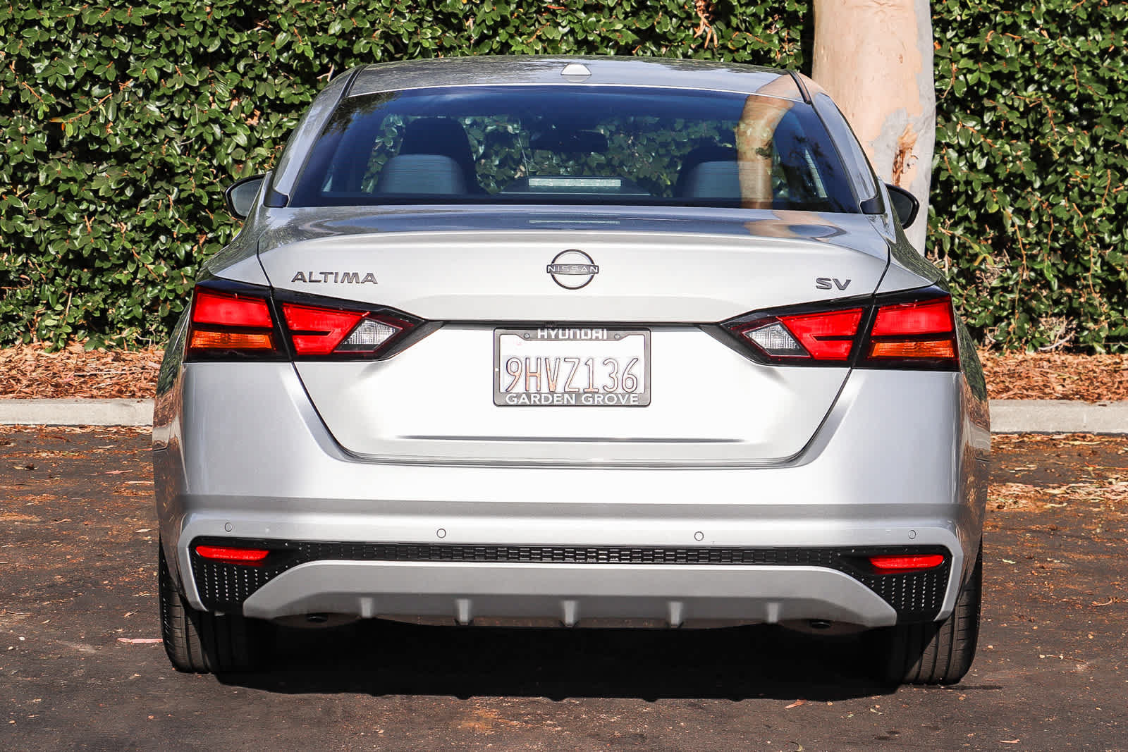 Used 2024 Nissan Altima 2.5 SV FWD image 7