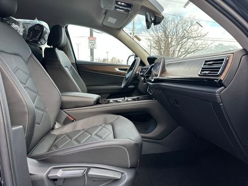 New 2026 Volkswagen Atlas SE image 17