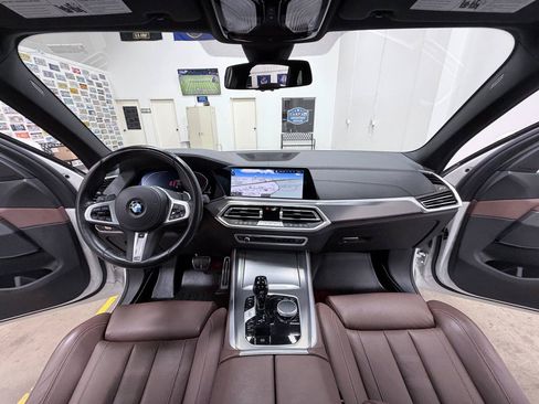 Used 2022 BMW X5 xDrive40i w/ M Sport Package AWD/4WD image 30