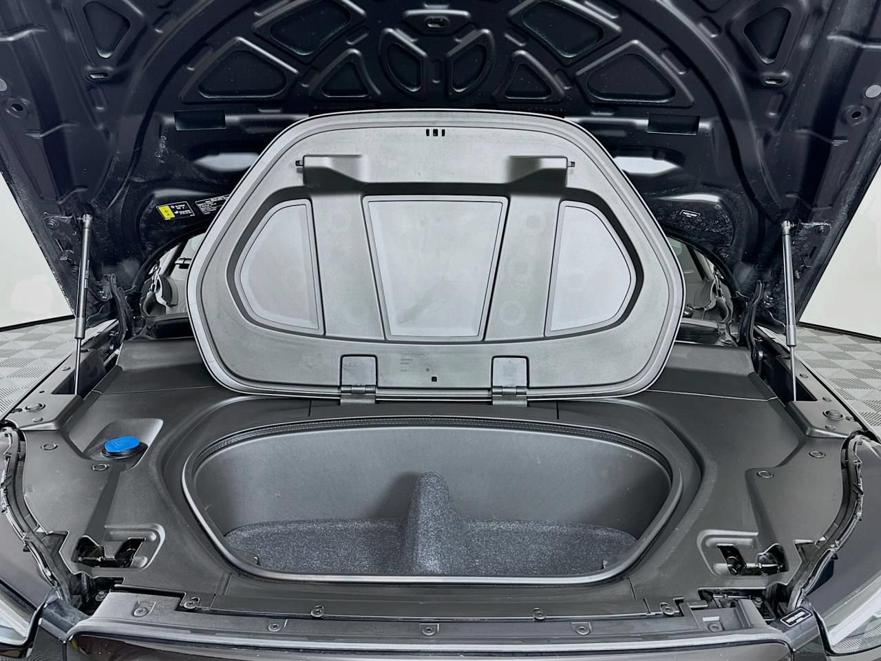 Used 2023 Volvo XC40 Recharge Plus AWD/4WD image 42