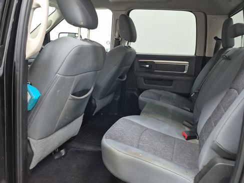 Used 2019 RAM 1500 Classic Warlock AWD/4WD image 6
