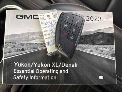 Certified 2023 GMC Yukon XL SLT image 32