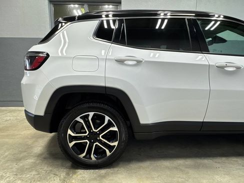 Used 2022 Jeep Compass Limited AWD/4WD image 3