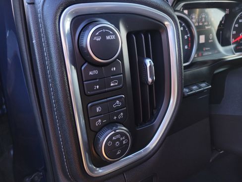 Used 2021 Chevrolet Silverado 1500 LTZ w/ Technology Package image 24