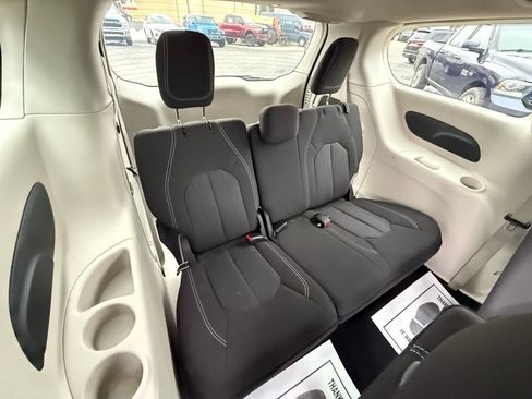 Used 2023 Chrysler Voyager LX FWD image 22