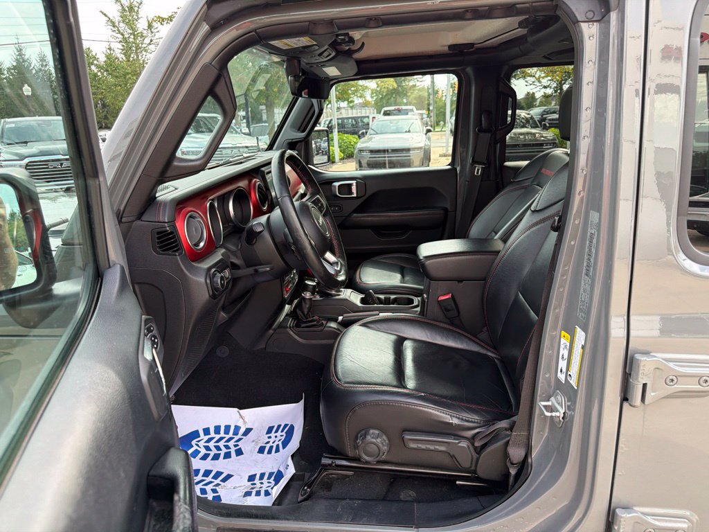 Used 2018 Jeep Wrangler Unlimited Rubicon w/ Dual Top Group AWD/4WD image 7