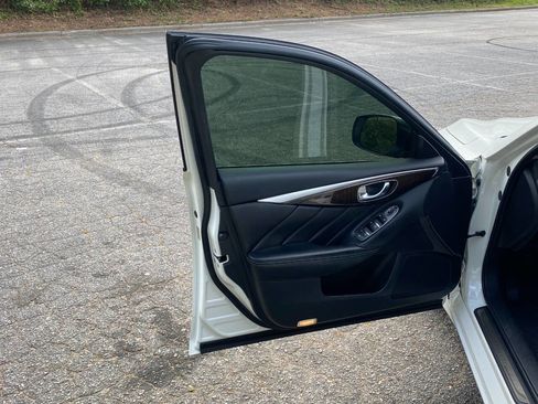 Used 2018 INFINITI Q50 Luxe image 15