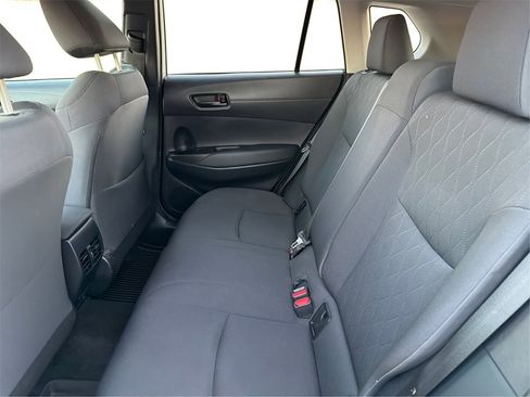 Used 2023 Toyota Corolla Cross LE image 11