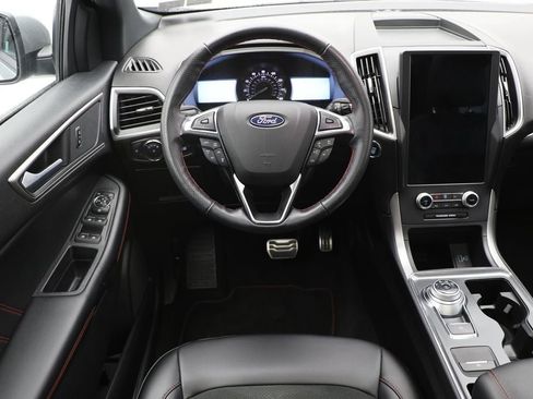 Used 2022 Ford Edge ST-Line image 11