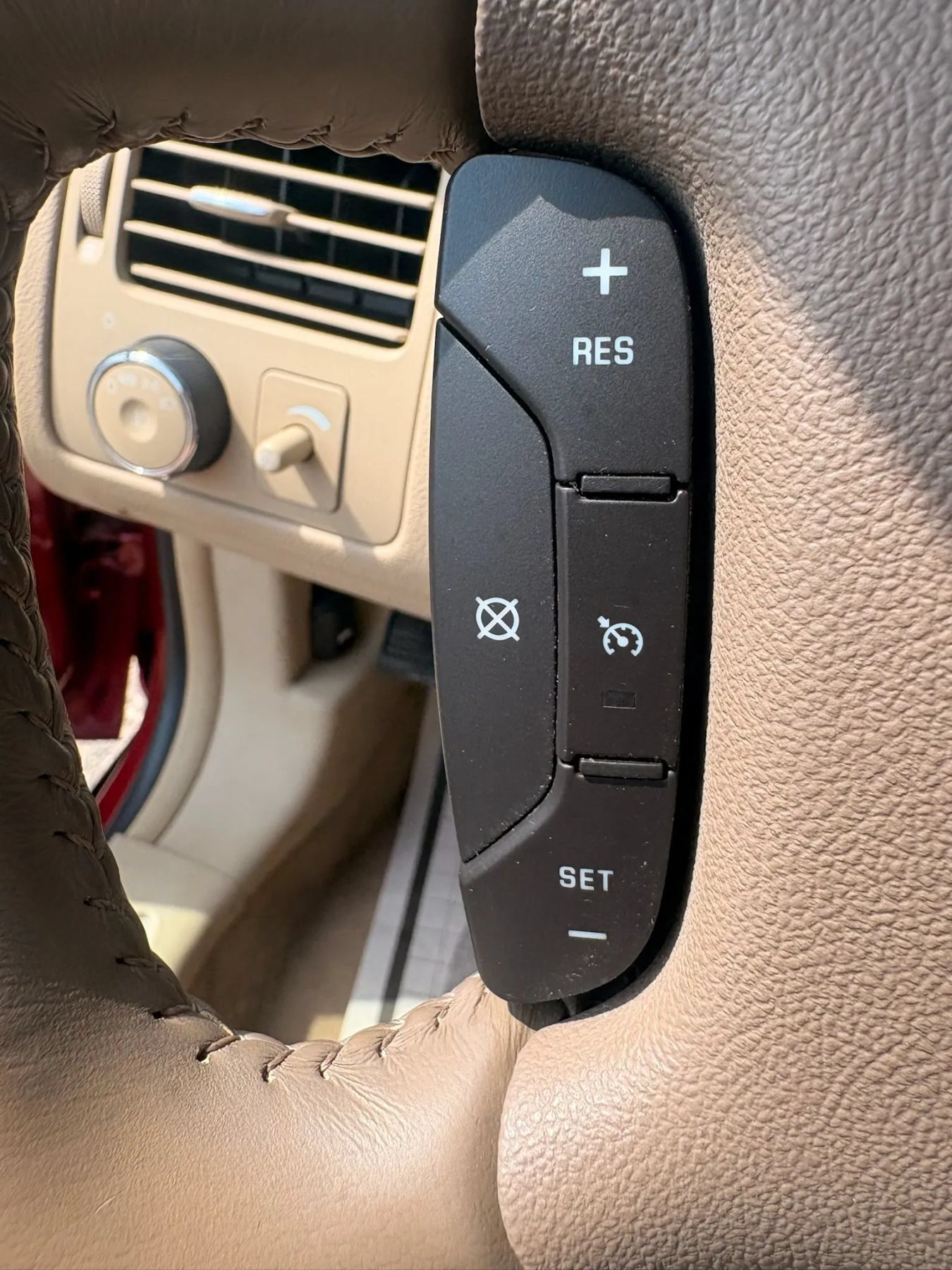 Used 2006 Buick Lucerne CXS w/ Driver Confidence Package FWD image 20