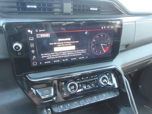 Certified 2024 GMC Sierra 2500 AT4 w/ AT4 Premium Plus Package AWD/4WD image 36
