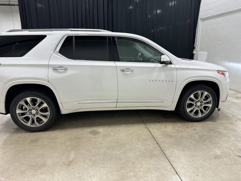 Used 2018 Chevrolet Traverse Premier FWD image 10