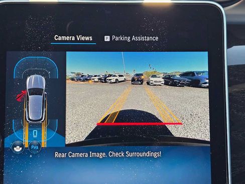 Used 2025 Mercedes-Benz GLC 300 4MATIC image 31