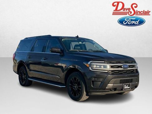 Used 2022 Ford Expedition Max XLT image 4