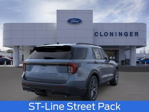 New 2026 Ford Explorer ST-Line w/ ST-Line Street Pack RWD image 8
