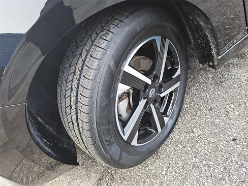 Used 2024 Nissan Sentra SV image 30