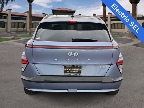 Certified 2024 Hyundai Kona SEL FWD image 7