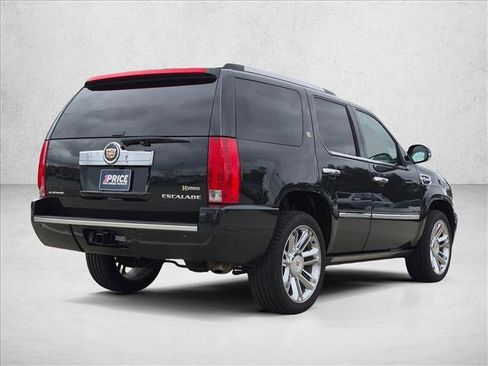Used 2013 Cadillac Escalade Platinum AWD/4WD image 5