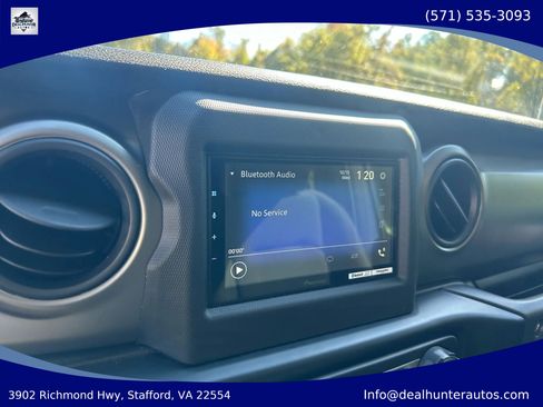 Used 2020 Jeep Gladiator Sport w/ Quick Order Package 24S AWD/4WD image 26