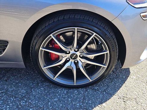 Used 2025 Genesis G70 2.5T AWD/4WD image 9