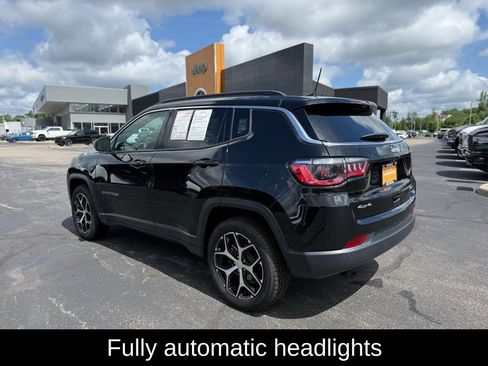 Certified 2024 Jeep Compass Limited AWD/4WD image 7