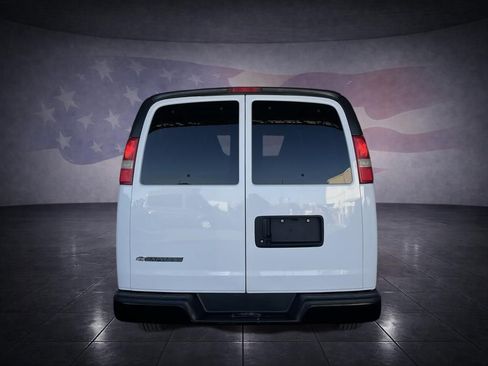 Used 2017 Chevrolet Express 2500 LS image 5