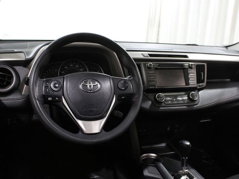 Used 2014 Toyota RAV4 XLE image 6