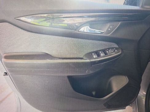 Used 2025 Chevrolet TrailBlazer LT image 9