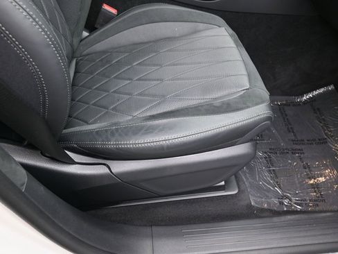 Used 2023 Mercedes-Benz GLS 63 AMG 4MATIC image 48