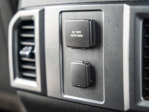 Used 2016 Ford F150 XLT w/ Equipment Group 302A Luxury AWD/4WD image 44