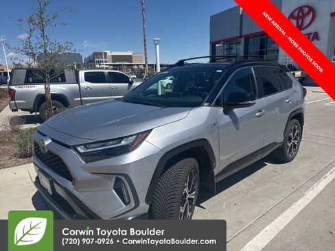 Used 2023 Toyota RAV4 XSE AWD/4WD image 3