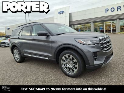 New 2025 Ford Explorer Active w/ Active Comfort Package