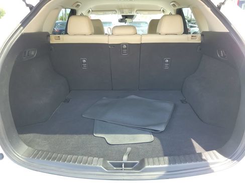 Used 2020 MAZDA CX-5 Touring FWD image 7