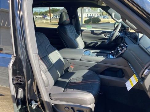 New 2026 Nissan Armada PRO-4X image 14