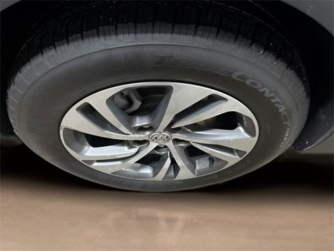 Used 2022 Buick Envision Essence w/ Technology Package I image 9