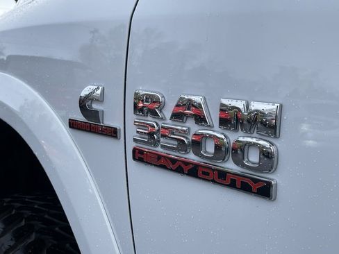 Used 2017 RAM 3500 Laramie w/ Convenience Group image 7