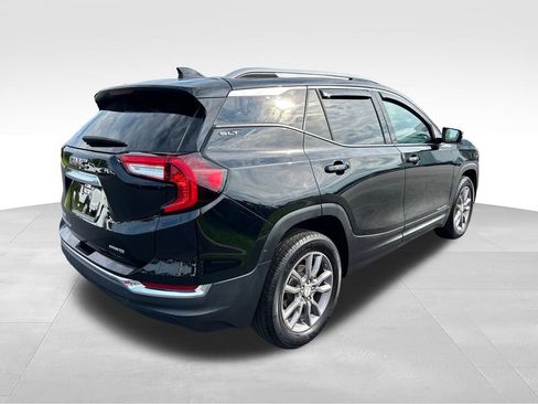 Used 2024 GMC Terrain SLT AWD/4WD image 5