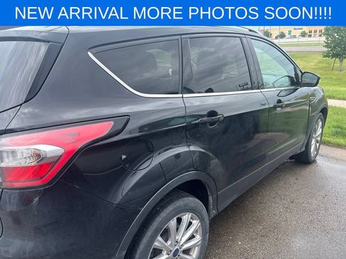 Used 2017 Ford Escape Titanium AWD/4WD image 6