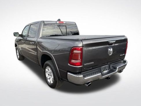 Used 2022 RAM 1500 Laramie AWD/4WD image 3